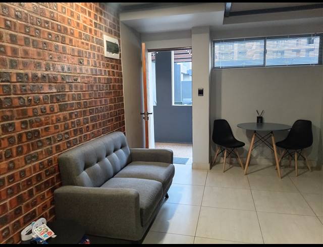 1 BEDROOM APARTMENT TO LET IN UMHLANGA RIDGE